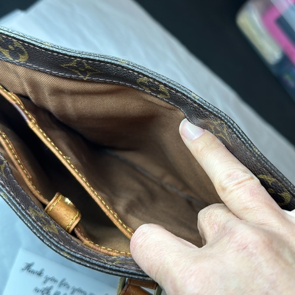 Authentic Louis Vuitton Monogram Vavin PM - Picture 8 of 11